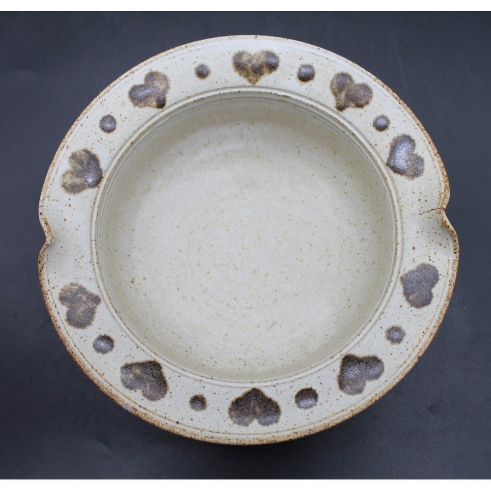 Vintage Heart Pattern Stoneware Serving Bowl Speckled Country Farmhouse 6.5"